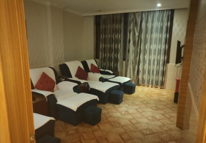 番禺区洗浴会所帝悦桑拿沐足